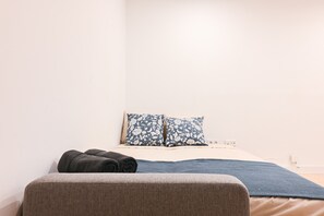 Iron/ironing board, free WiFi - Lindo studio in barrio Justicia (Madrid)