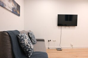 Living area - Lindo studio in barrio Justicia (Madrid)