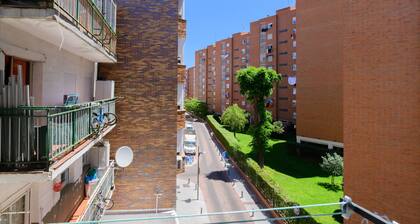 Acogedora habitación con cama doble cerca al Polideportivo Los Cantos en Alcorcón SAP35B