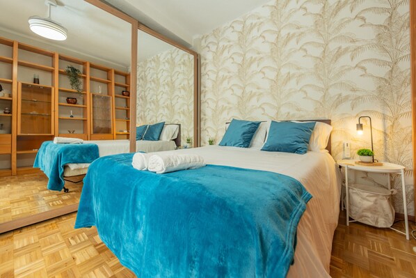 3 bedrooms, iron/ironing board, free WiFi - Amplio apartamento de tres dormitorios en Arganzuela (Madrid)