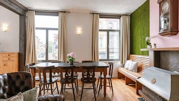 Apartment | 4 bedrooms, Internet
