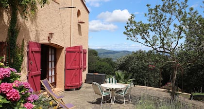 Maison D'artiste Dans Havre de Paix Avec Grande Terrasse et vue sur la Vallée