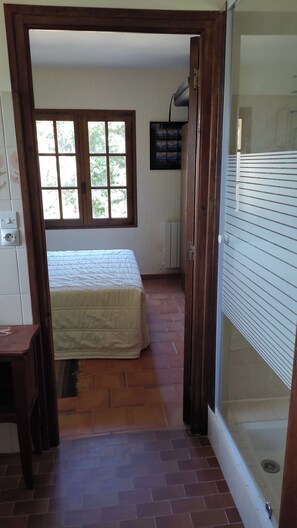 2 soverom, wi-fi (inkludert) og sengetøy