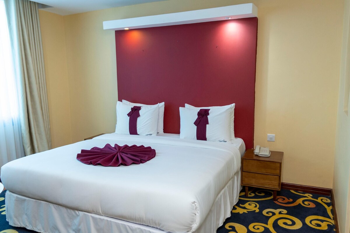 Family Suite, Multiple Beds, Non Smoking (View) | Egyptian cotton sheets, premium bedding, pillowtop beds, in-room safe
