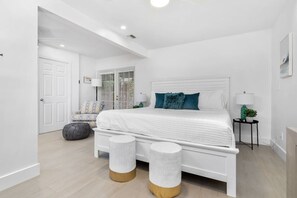 1 sovrum, skrivbord, strykjärn/strykbräda och gratis wi-fi