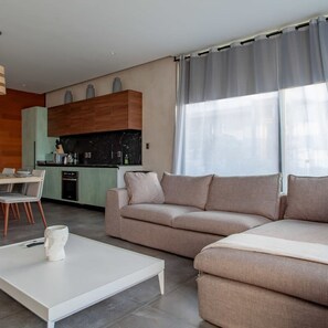 3 bedrooms, Internet - Luxe 3 Levels at Kite of Aldea Zama Rooftop With Pool (Tulum)