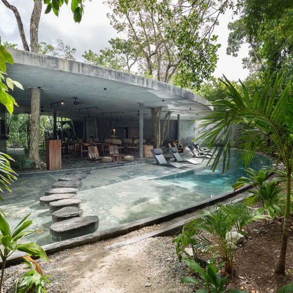 Casa | 5 quartos, acesso à internet de alta velocidade