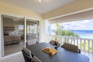 3 bedrooms, Internet - Serenity by the Seascape Marble Blue Bay Bliss (Sint Michiel)