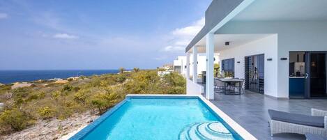 Villa | 3 bedrooms, Internet