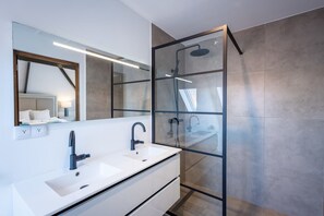 House | 2 bedrooms, Internet