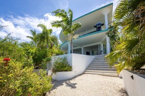Villa | 3 bedrooms, Internet