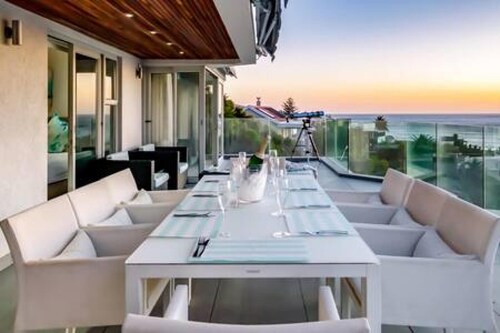 Stylish Penthouse w Private Pool and Parking Houghton Penthouse