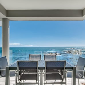 3 bedrooms, Internet - Private Holiday Apartment w Pool and Views Bali E (Cape Town)