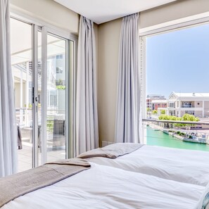 Apartment - Simplistic Elegance at Altmore 203 (Cape Town)