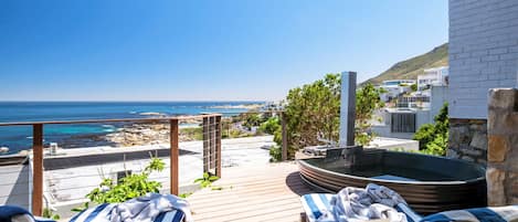 Villa | 6 bedrooms, Internet