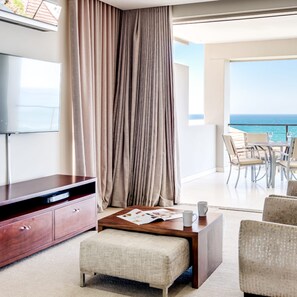 Villa | 5 bedrooms, iron/ironing board, Internet - Seaside Elegance at Numa Villa (Cape Town)