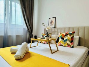 2 bedrooms, iron/ironing board, WiFi, bed sheets - Joy City Stay Forest 84 (Timișoara)