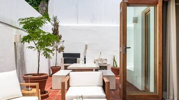 Villa | 3 bedrooms, Internet