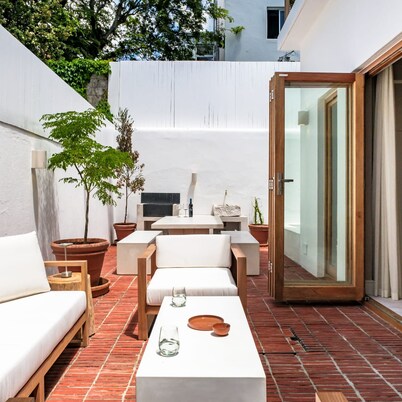 Experience Tranquility at Kelvin Urban Retreat