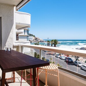 Apartment | 2 bedrooms, Internet - Picturesque Seaside Haven Aretzi (Cape Town)