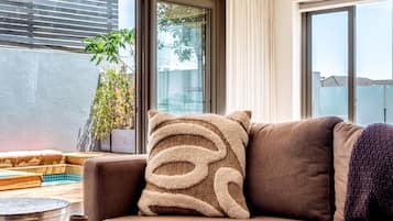 House | 5 bedrooms, desk, high-speed internet