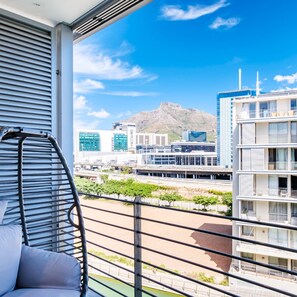 Apartment | 2 bedrooms, iron/ironing board, Internet - Waterfront Elegance at Harbour Bridge 413 (Cape Town)