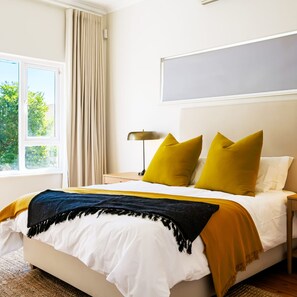 Villa | 4 bedrooms, Internet - Modern Elegance Meets City Serenity at Meliora (Cape Town)