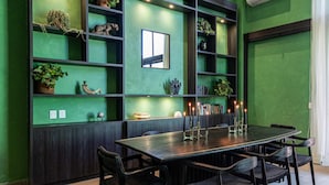 5 bedrooms, high-speed internet - Colorful Lively Centro Gem 5BR Rooftop Patio (San Miguel de Allende)