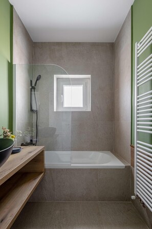 House | Bathroom