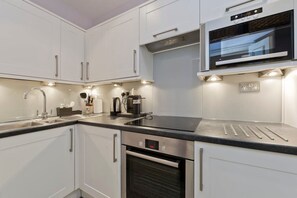 Apartment | 2 bedrooms - Studio Flat w Garden Access Holland Park (London)