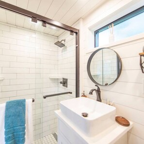 1 غرفة نوم وخدمة الإنترنت