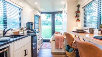 House | 1 bilik tidur, Internet