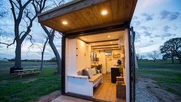 House | 1 bilik tidur, Internet