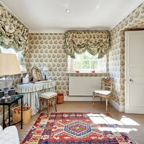 Apartment - Beautiful and Spacious 2 Bedroom Apartment in South Kensington (London)