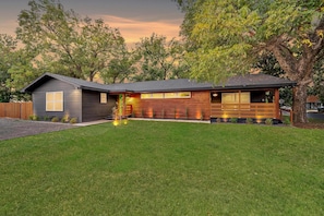 5 habitaciones y acceso a internet 