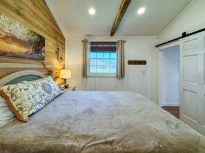 1 bedroom - Wagon Wheel Cottage Couples Getaway in the Country (Waco)