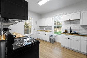 獨棟房屋 | 2 間臥室、熨斗/熨衣板、網路服務