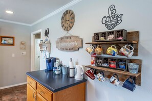 House | 2 bedrooms, Internet - Songbird Haven Cozy Country Getaway (Waco)