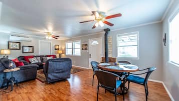 House | 2 bedrooms, Internet