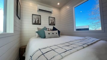 2 bedrooms, Internet