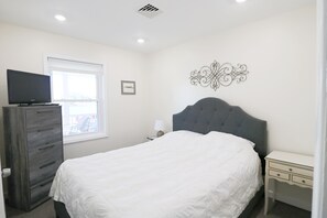 3 bedrooms, Internet