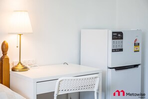 Apartment - Metawise/parramatta Cozy Room With Furniture Wifi (Parramatta)