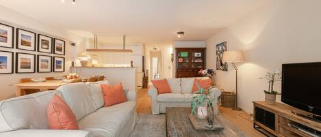 Apartment | 3 bedrooms, Internet