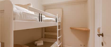 Apartment | 3 bedrooms, Internet