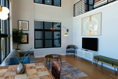 Sosuite 1BR Apt w W D Shared Roofdeck