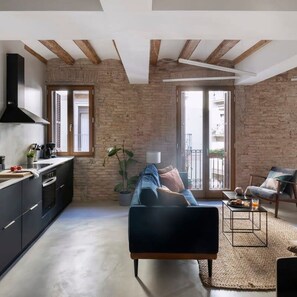 2 bedrooms, Internet - Blue Velvet Premium 2BR Near Plaza Catalunya (Barcelona)