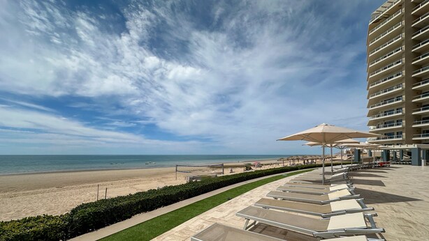 House - Has it all Beachfront Retreat With Stunning Views (Puerto Peñasco)