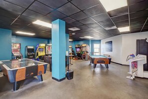 Game room - Oceanfront Stay w Pools & Stunning Coastal Views (North Topsail Beach)