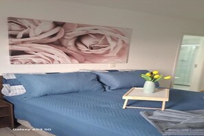 2 bedrooms, iron/ironing board, WiFi, bed sheets - Tulip 🌷 Near Allianz Park (Barra Funda São Paulo)