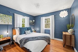 4 bedrooms, iron/ironing board, travel cot, WiFi
